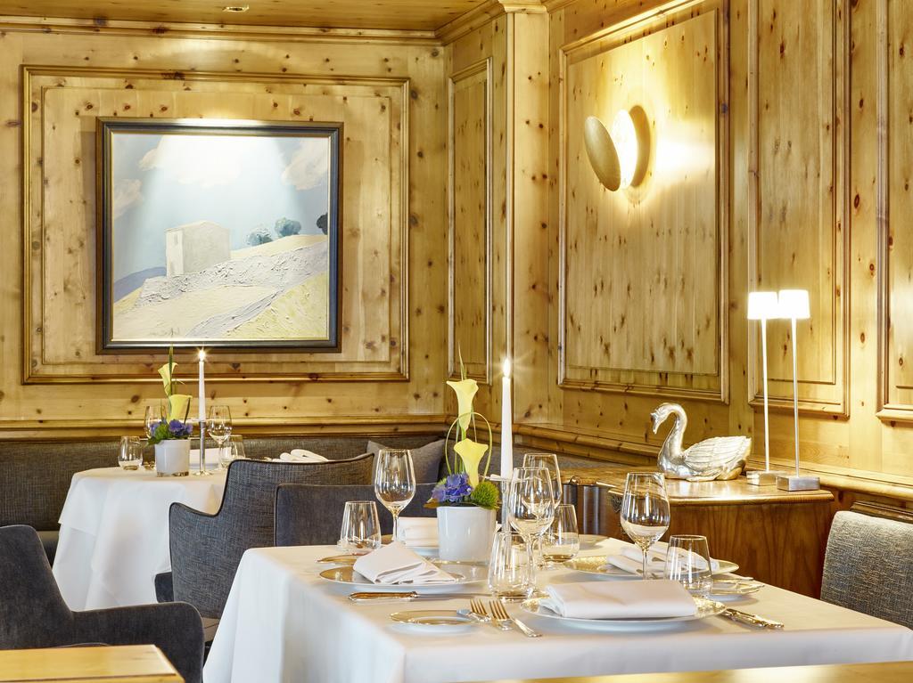 Colombi Hotel Fryburg Bryzgowijski Zewnętrze zdjęcie Restaurant "Dolder Grand"