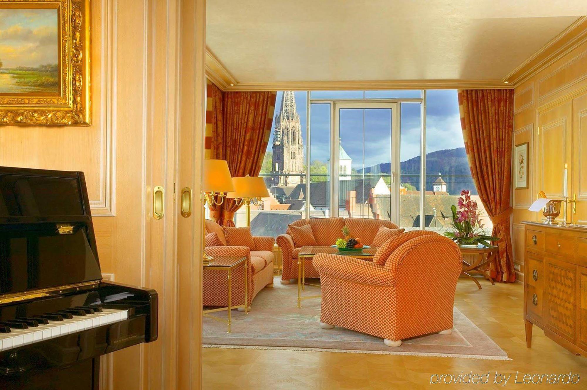 Colombi Hotel Fryburg Bryzgowijski Zewnętrze zdjęcie A suite at the InterContinental Vienna